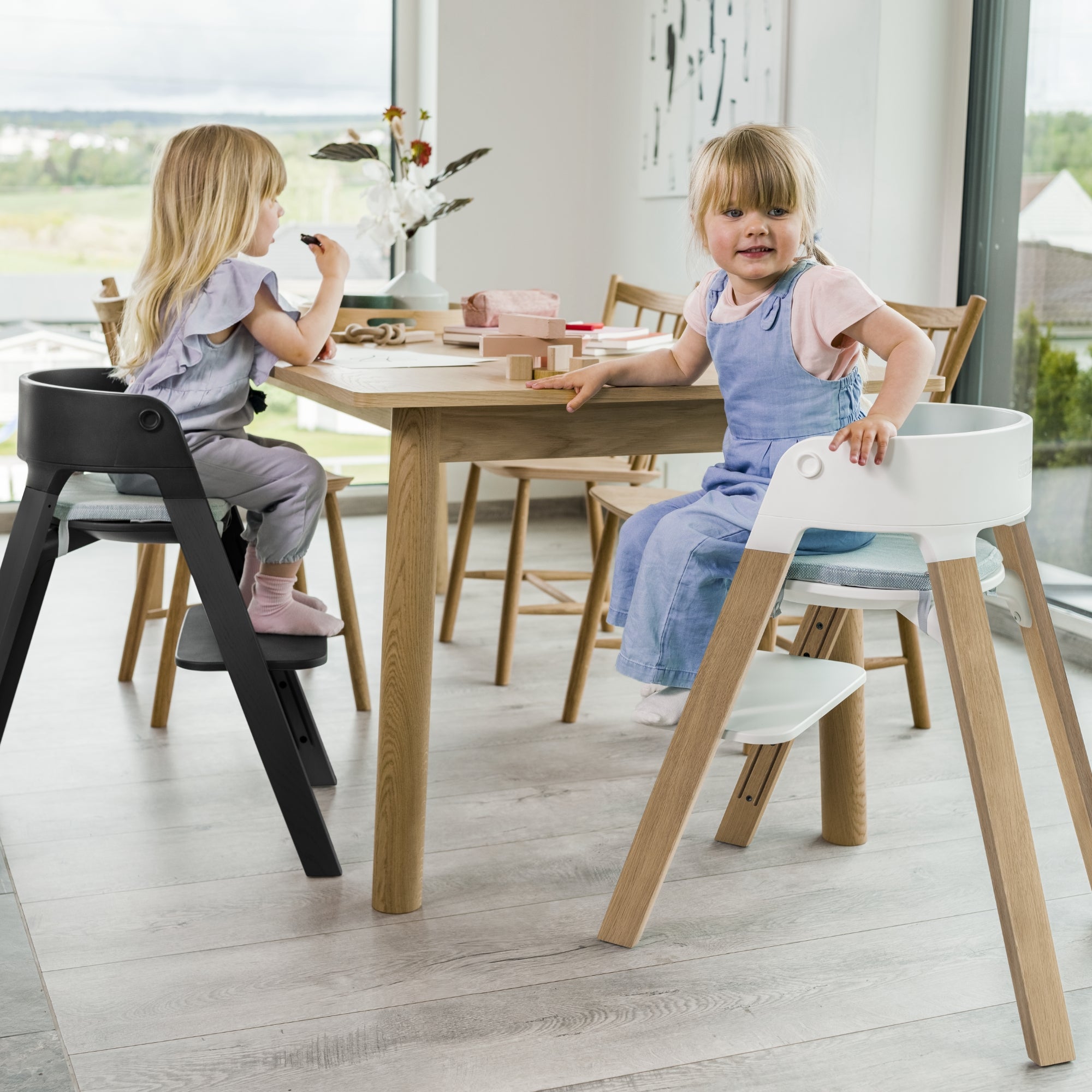 Steps High Chair - Black